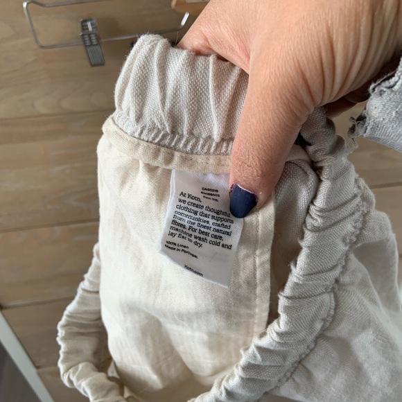 KOTN Women's Light Beige Linen Shorts - Picture 6 of 7